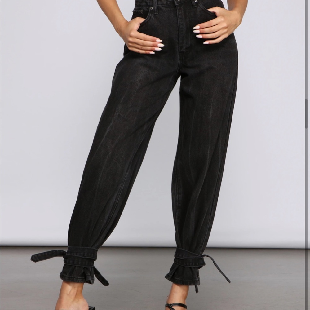 High rise boyfriend jeans, with tie bottoms :) black -size medium ** NEVER WORN